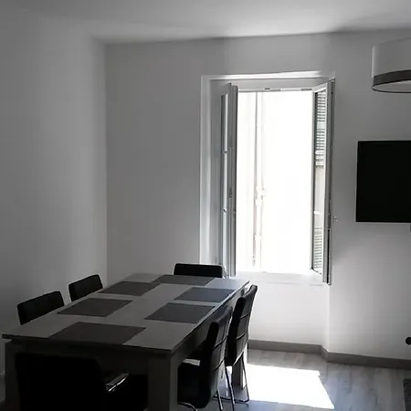 Safranier Townhouse Daire Antibes