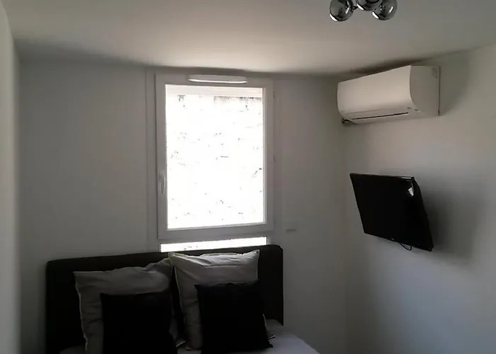 アパート Safranier Townhouse アンティーブ