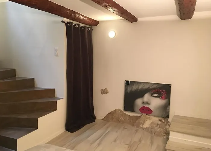 Safranier Townhouse アパート *