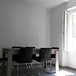 Apartment Safranier Townhouse *