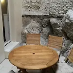 Safranier Townhouse Apartment *