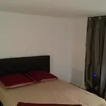 Apartment Safranier Townhouse *