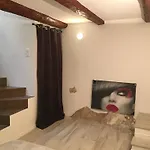 Safranier Townhouse Apartment *