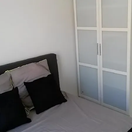 Апартаменти Safranier Townhouse *