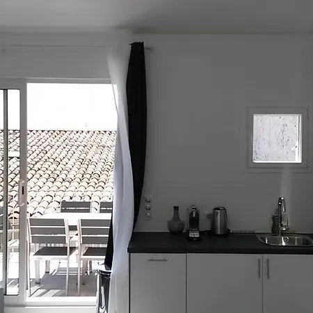 Safranier Townhouse Апартаменти