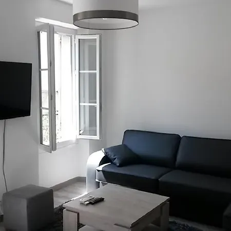 Safranier Townhouse * Антіб