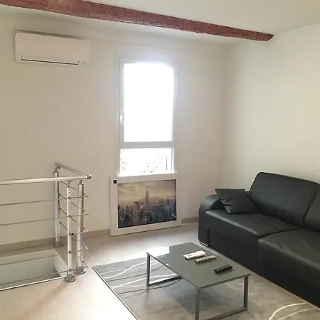 Апартаменти Safranier Townhouse Антіб