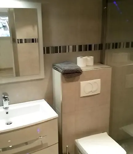 Safranier Townhouse * Αντίμπ