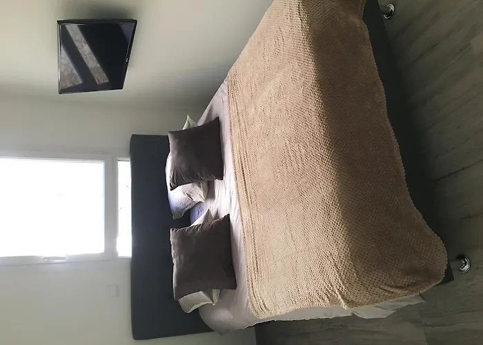 Safranier Townhouse * Αντίμπ