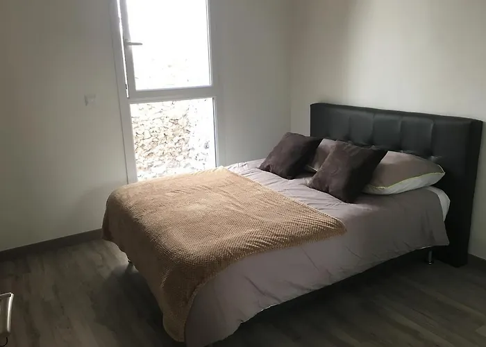 Safranier Townhouse Апартаменти Антіб